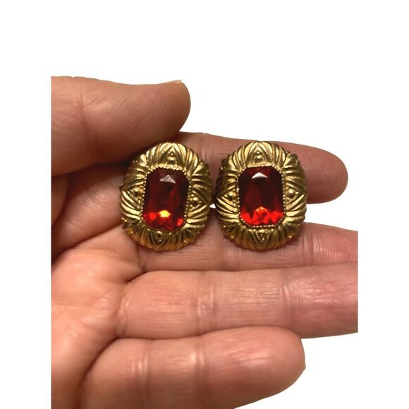 Vintage gold tone and faux red ruby clip on earrings women OS - Picture 5 of 9